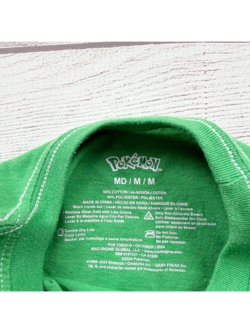 Pokemon Green Pikachu Clover Graphic T-Shirt M - Picture 2 of 3